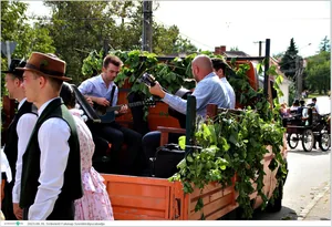 Fotók, Útirány.hu