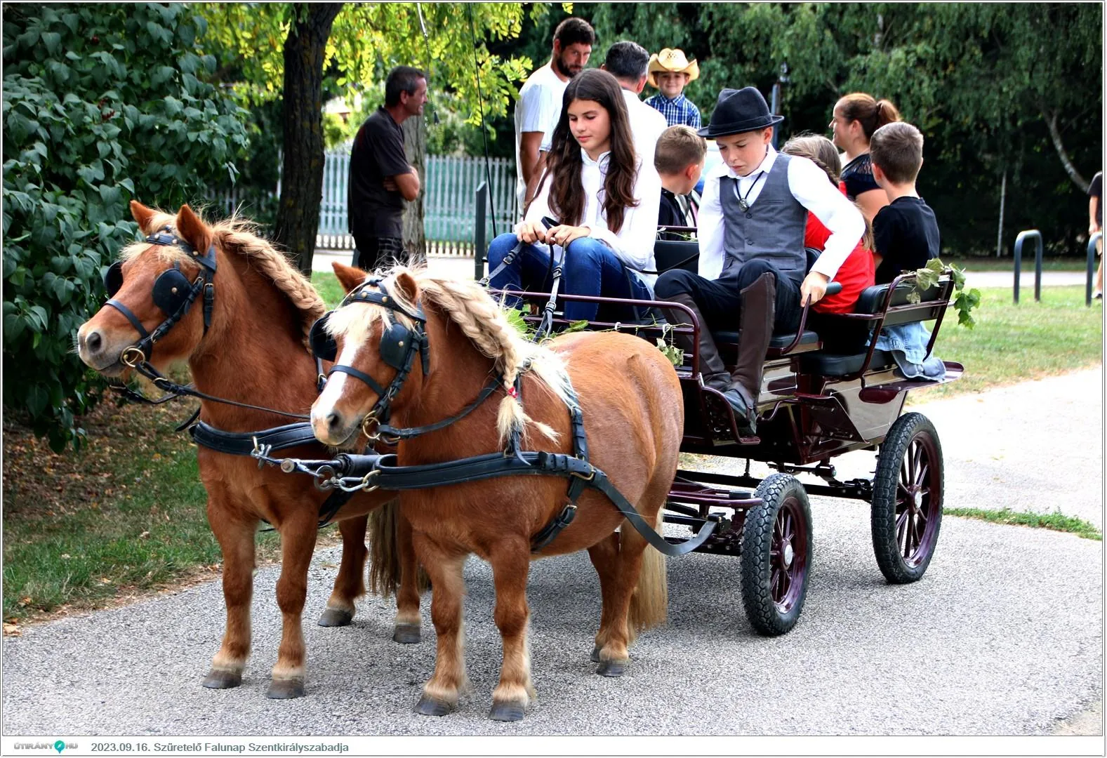 Fotók, Útirány.hu